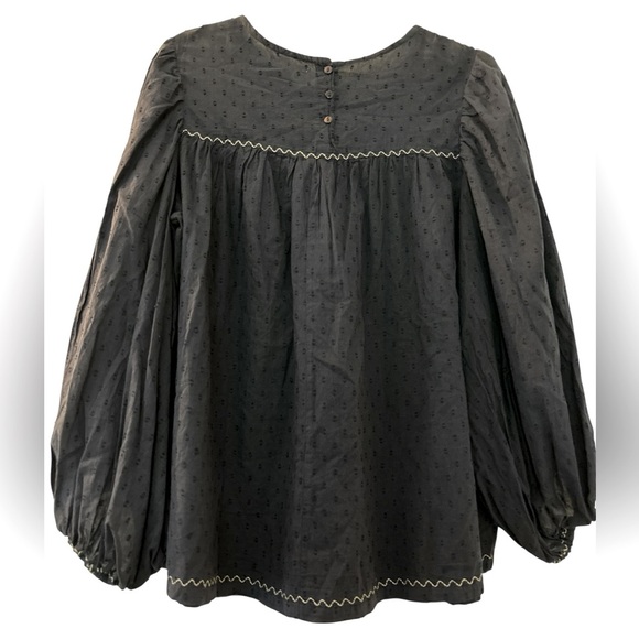 MAX STUDIO top, size Large, dark blue with embroidery.  Full sleeves, 3 buttons - Picture 5 of 8